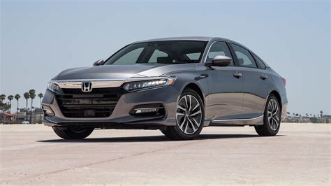 2019 Honda Accord Hybrid: Why I’d Buy It - Zach Gale