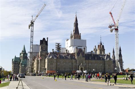 Visit to the Parliament Hill - Ottawa, Ontario - Foodgressing