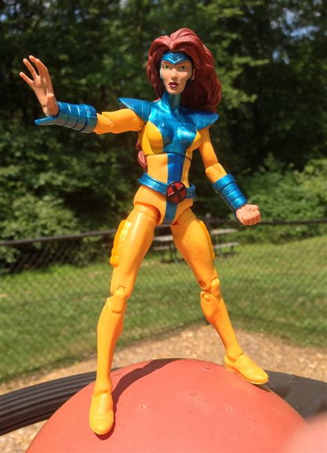 Marvel Legends Jean Grey (Jim Lee 90's Variant Figure) Review - Marvel Toy News