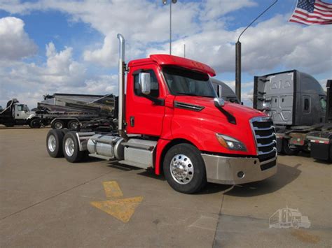 2019 Freightliner Cascadia 126 For Sale In Davenport Iowa