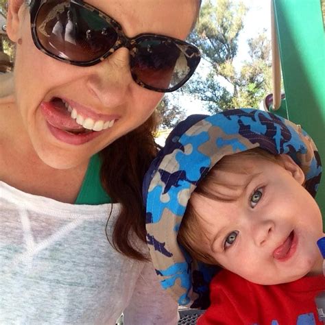 Aww This Adorable Picture Of Alyssa Milano And Her Son Milo Is Posted