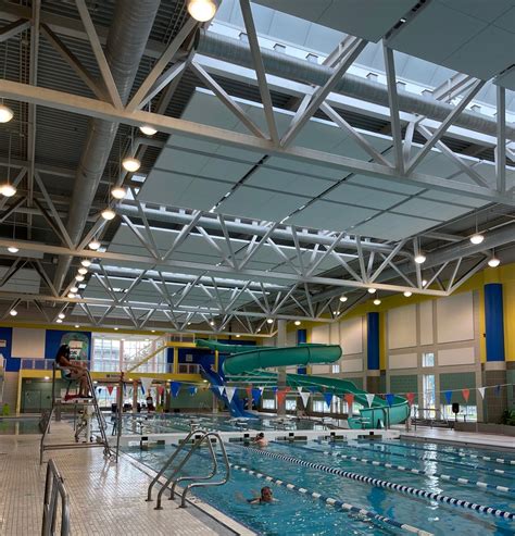 Douglas Snow Aquatic Centre near North York Centre Metro Station ...
