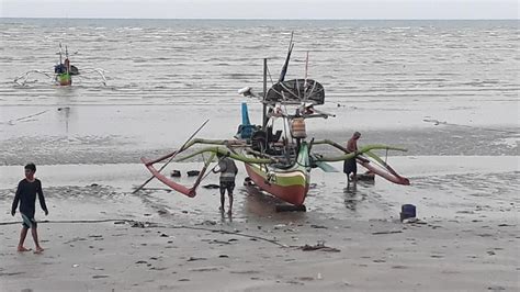 Cuaca Buruk Kepala Bpbd Tuban Himbau Nelayan Tidak Melaut Liputan Jatim