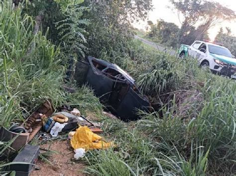 Carro é encontrado capotado em vicinal de Santa Fé do Sul Votunews