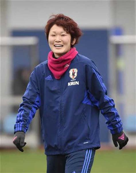 元なでしこ・阪口夢穂、一線退く「プロサッカー選手という肩書は返上することにします」 女子w杯優勝などに貢献 サンスポ