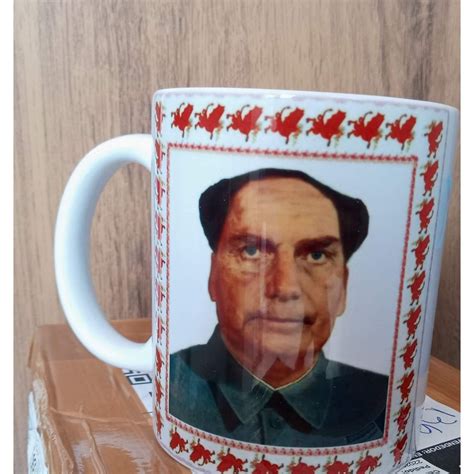 Caneca Louro José Comunista feat Bolsotsé Escorrega o Preço