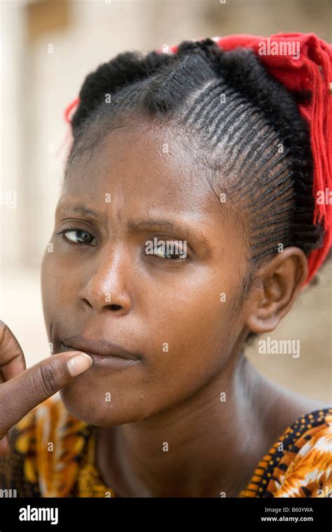 Eritrea Woman Hi Res Stock Photography And Images Alamy