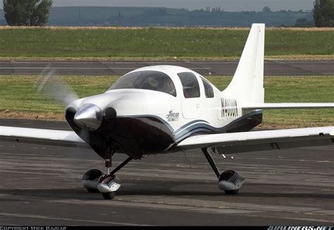 Lancair Lc 41 550fg Columbia 400 Untitled Aviation Photo 1021013