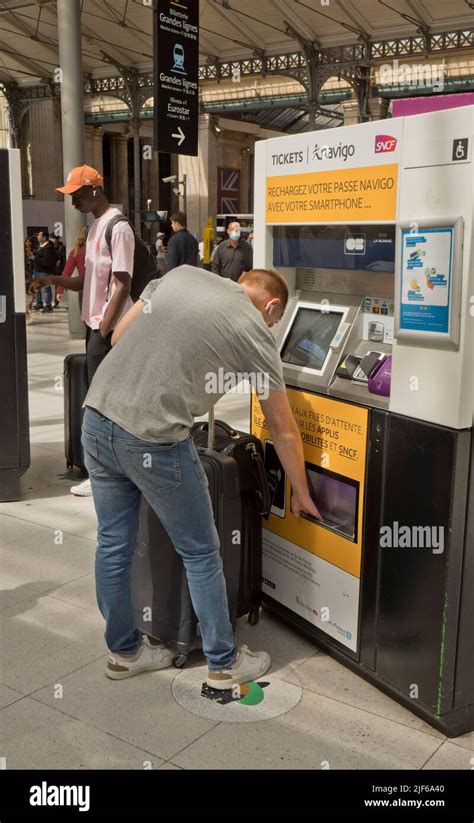 Distributeurs De Billets Train France Banque De Photographies Et D