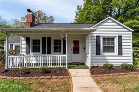 627 N Flint St Lincolnton Nc 28092 Mls 3734564 Redfin