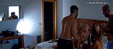 Reallifecam Amalia And Mati With Maghdela And Guest Guy Hot Lesbian