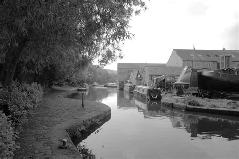 The Rochdale Canal Sowerby Bridge Habiloid Geograph Britain And