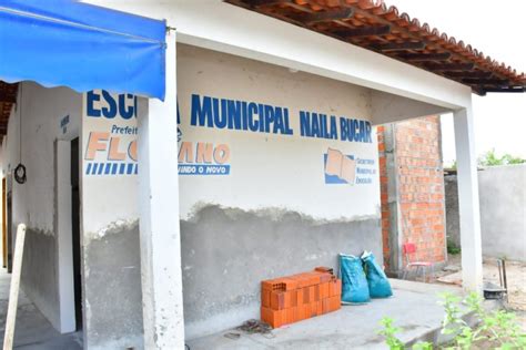 Prefeito Ant Nio Reis Visita Obras De Reestrutura O De Escolas Da Rede