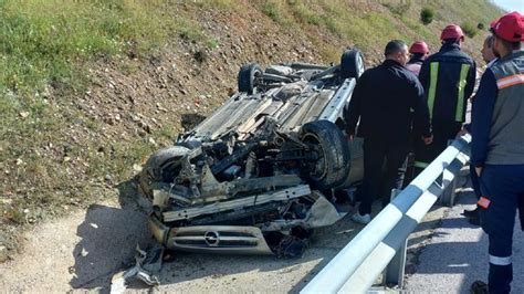 Kütahya da korkutan kaza Araç takla attı