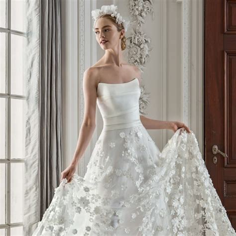 10 Wedding Dress Trends For 2023 Brides Wedding Inspirasi