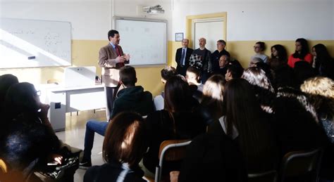 Lamezia Studenti Tra I Faldoni Degli Archivi Con Il Progetto Di