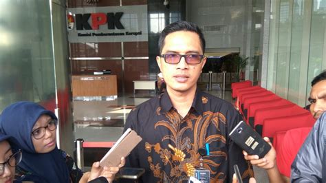 Kpk Kantongi Informasi Pejabat Negara Yang Terima Gratifikasi Tiket