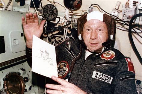 Cosmonaut Alexei Leonov, who was first to walk in space, dies at 85 ...