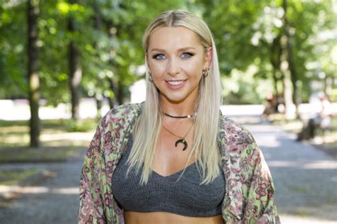 Hot Sexy Ilona Krawczynskie Bikini Pics