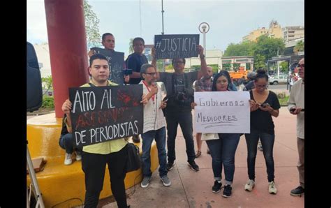 Nayarit Periodistas De Jalisco Se Suman A Protestas Por Asesinato De Periodista Luis Martín