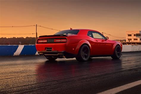 Dodge Challenger Srt Demon é Um Dos Carros Mais Rápidos Do Mundo