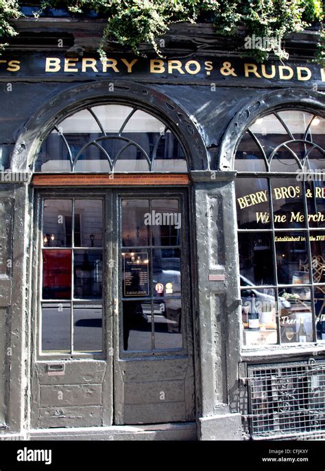 Berry Bros And Rudd Wine Merchants St Jamess London Stock Photo Alamy