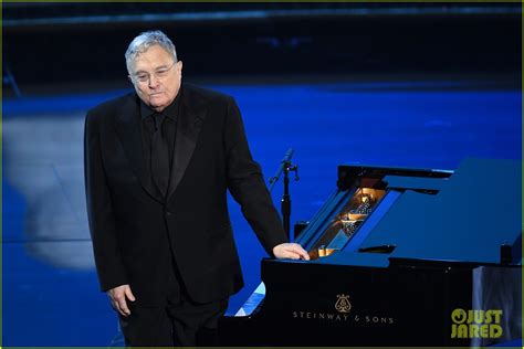 Randy Newman Performs 'I Can't Let You Throw Yourself Away' at Oscars ...