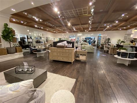 Pottery Barn The Avenues Mall Global Identity