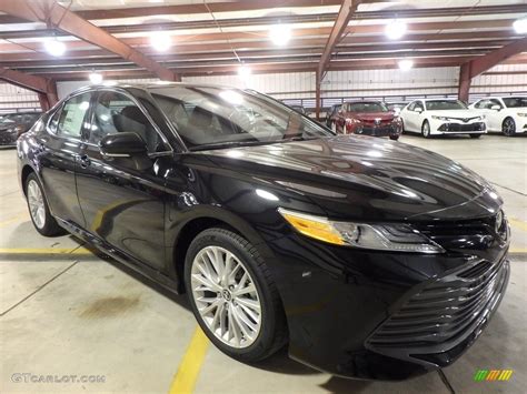 2018 Midnight Black Metallic Toyota Camry Xle 123988464