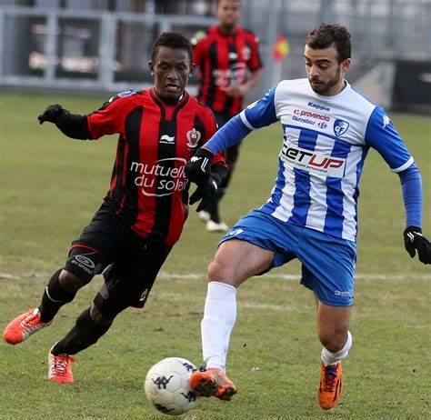 FOOTBALL CFA 24e JOURNEE Grenoble Béziers 20h Stade des Alpes