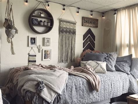 10 Ways To Make Your Dorm Room Feel Like Home Society19