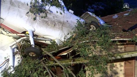 Small Plane Crashes Into Indiana House Nbc News