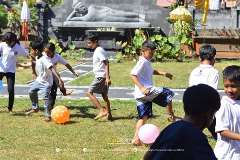 Peringatan Trisuci Waisak Tb Di Vihar Giri Manggala