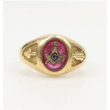 Kt Gold Pink Spinel Signet Ring Property Room