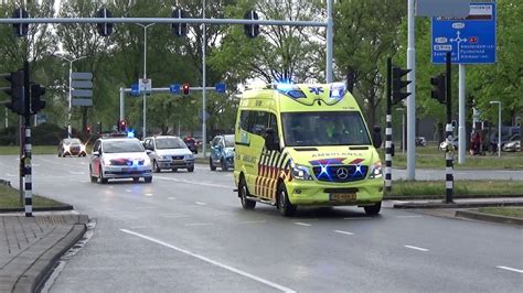 Brandweer Ambulances En Politie Met Spoed In Zaandam Youtube