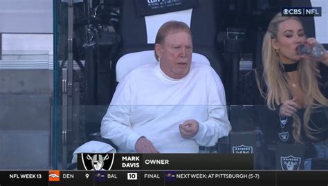 Nfl Fans In Meltdown Over Mystery Blonde Sitting Next To Mark Davis At