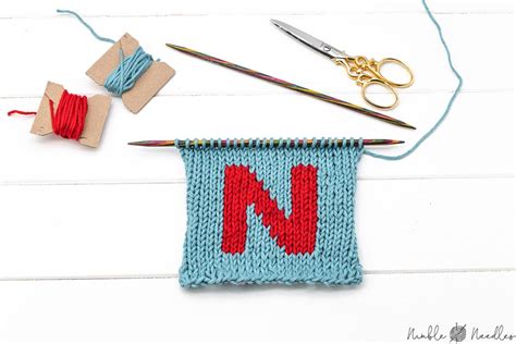 Intarsia knitting for beginners [Video + tips & tricks]