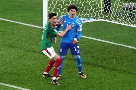 【w杯】メキシコgkオチョア「pkを止めて完封できるなんて幸せだ」“神セーブ”で勝ち点1 カタール2022写真ニュース 日刊スポーツ