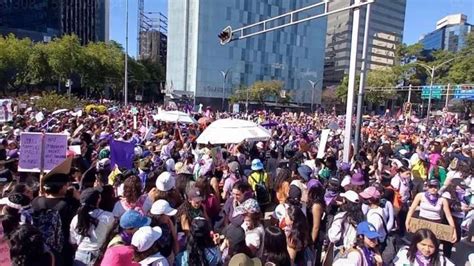 Miles De Mujeres Toman Las Calles De La Cdmx Y Alzan La Voz Para Exigir