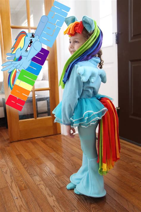 Grosgrain: DIY Rainbow Dash Costume