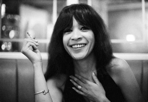 Ronnie Spector Michael Putland Archive