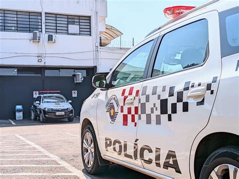 Fiat Uno Mille Fire furtado é localizado no Residencial Eduardo Abdelnur