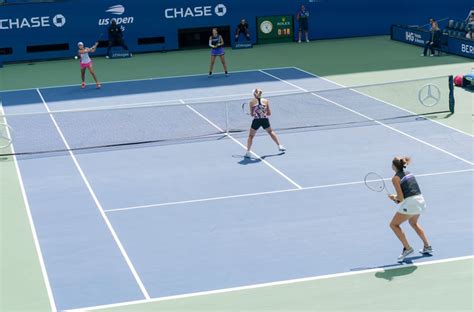 Tennis Doubles Rules: How To Play Doubles (A Beginner's Guide)