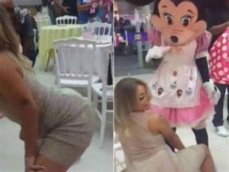 Habló la madre que hizo un baile hot en el cumpleaños infantil de su hija