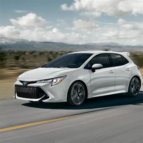 2022 Toyota Corolla Hatchback Photo Gallery | Toyota corolla hatchback ...