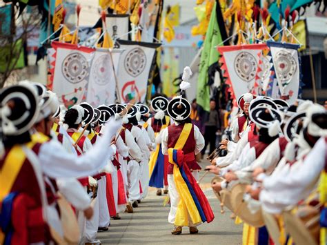 Where to see cherry blossoms in South Korea | National Geographic