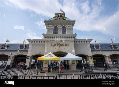 La Ronde Six Flags Amusement Park Entrance In Summer During Covid 19