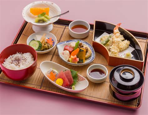 昼の膳（平日ランチ） 日本料理はせ川（静岡県富士市吉原） お昼の会席料理・刺身定食・天ぷら定食