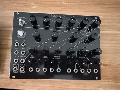 Momo Modular Elements Black Reverb