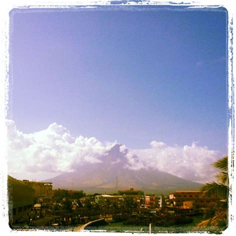 mayon volcano albay, philippines